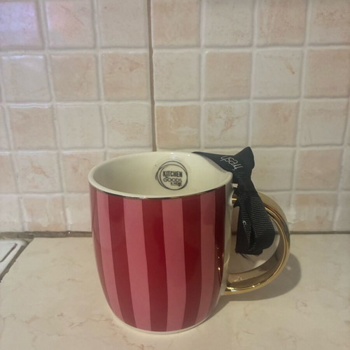 Fresh mug new from patisseries