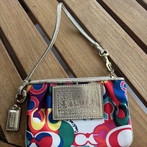 Coach Poppy wristlet like new, multicolor