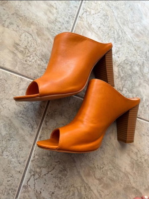 Orange mules size 40, used, 12 cm heel
