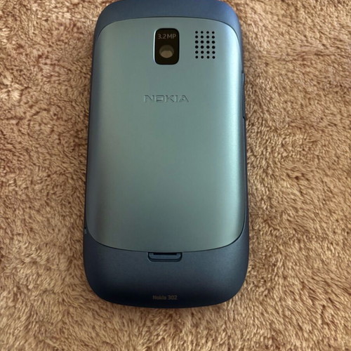Nokia Asha 302 rare and collectible cell phone new