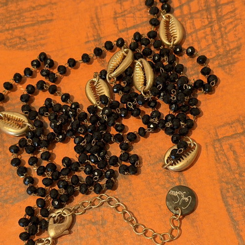 Branded vintage necklace like new