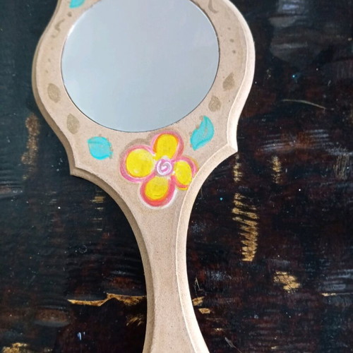 Hand mirrors new with paintings, 13x26cm, 3 designs