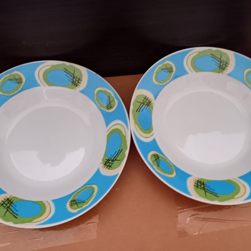 Set of 2 deep soup plates used