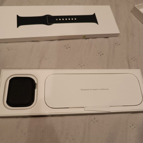Apple Watch Series 9 45mm Midnight AI Sb M/L GPS new