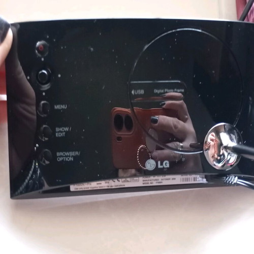 Lg electronic photo and video frame like new with USB port
