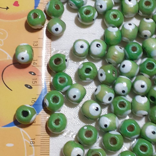 Wooden eye beads like new, pack of 180, light green, 10mm