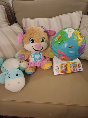 Fisher Price toys like new with interactive globe and educational bear