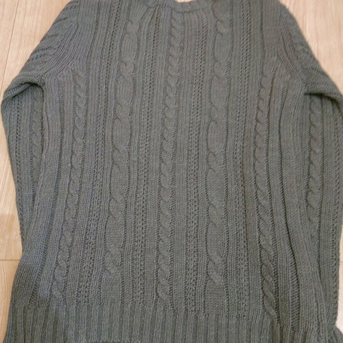 Women's sweater size M like new, gray