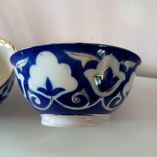 Porcelain bowls new with traditional Uzbek blue-white gold motif