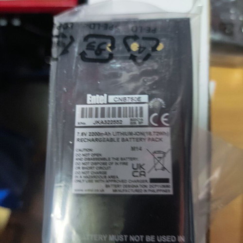 Entel DT885FF wireless walkie talkies new, set of 2 with accessories