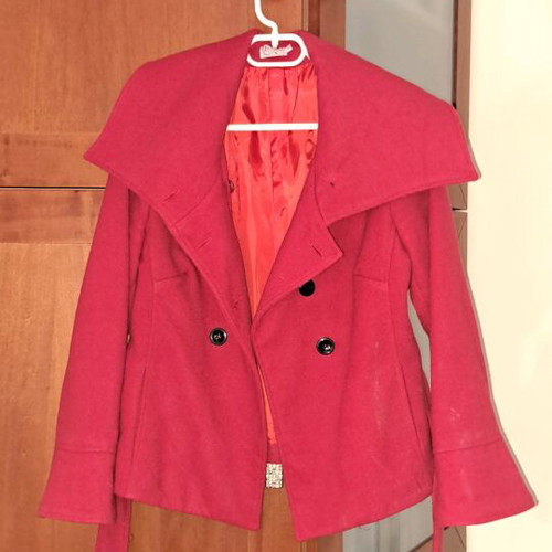 Women's red coat like new, size M, with waist tie