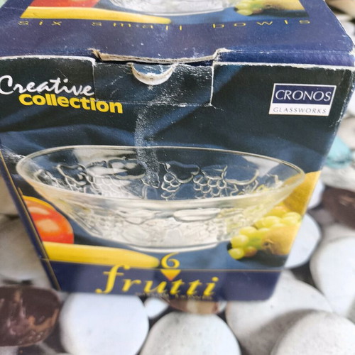 Glass bowls new, set of 6, with unique design