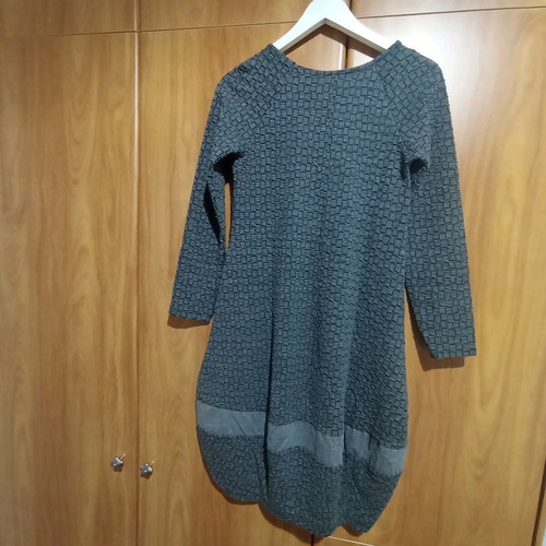 Women's elastic dress gray size M like new, made in Italy