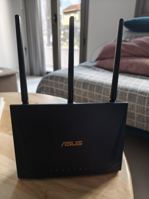 ASUS RT-AC85P Dual-Band AC2400 Gaming Gigabit Wi-Fi Router