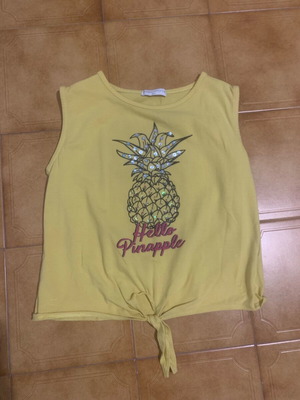 Children's sleeveless shirt used, yellow, size 164 cm
