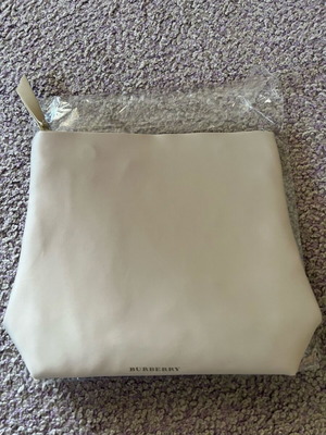 Burberry pouch new, nude/beige, collectible Gift With Purchase