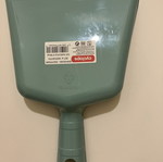 Dustpan with brush