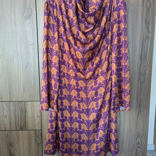 Hype midi satin dress, medium, purple and orange floral