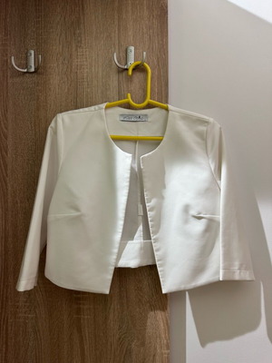 Дамско болеро ново, размер М, бяло