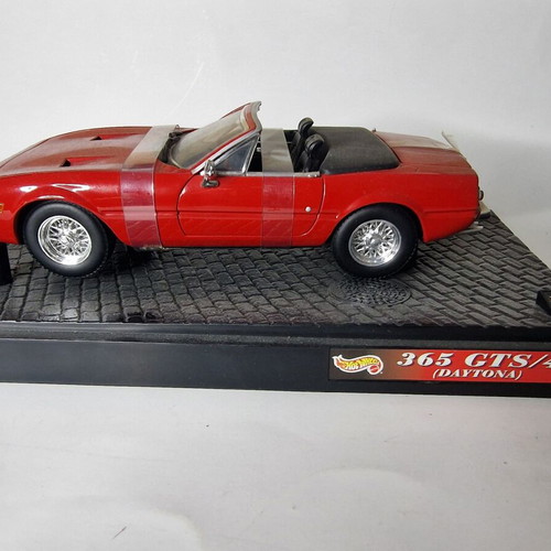 Metal model 1968 Hot Wheels Ferrari 365 GTB-4 Daytona Spider 1:18 like new