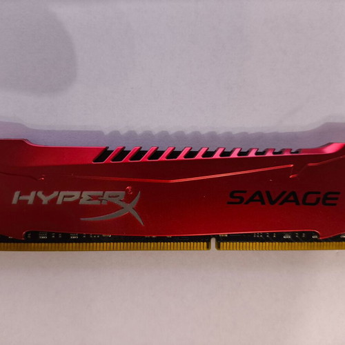 DDR3 8GB HyperX Savage 2400 MHz like new (1 module)