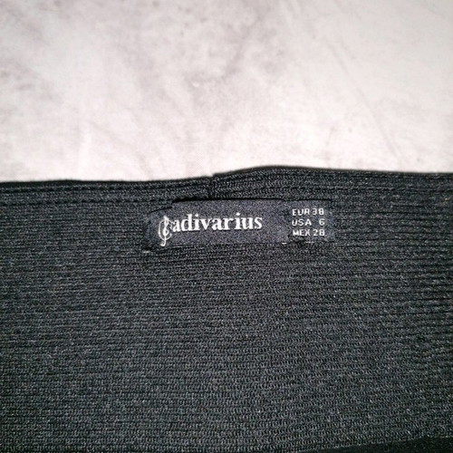 Stradivarius high-waisted skirt new, size 38