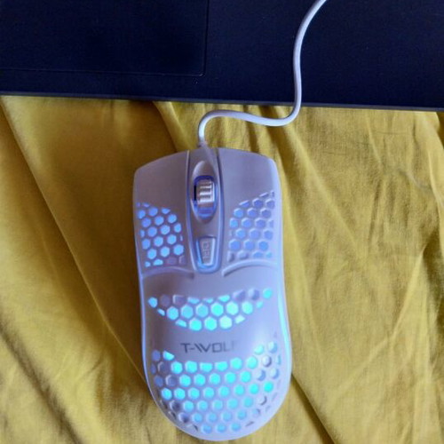 Gaming ποντίκι T-Wolf V15 Cool Beehive καινούργιο, RGB φωτισμός