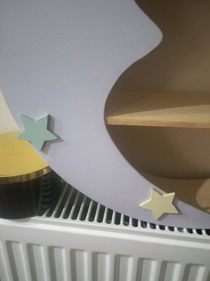 Decorative wall shelf like new for children's nursery room