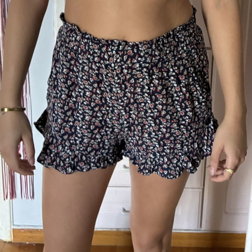 Hollister Ultra High Waisted Summer Shorts XS Romantic Floral Ruffle