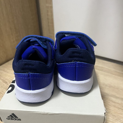 Adidas sneakers new, size 21n