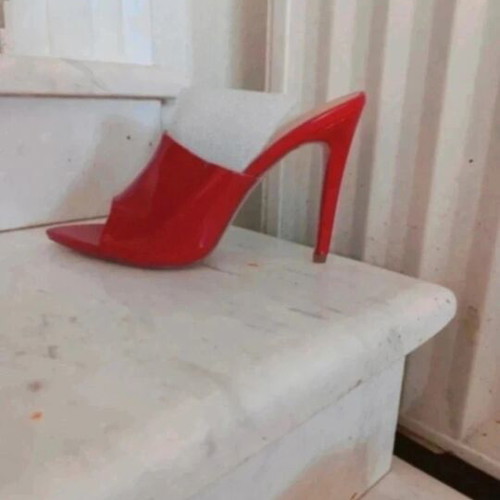 Red high heel shoes size 39 new