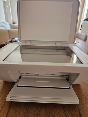 HP Deskjet 2710e All-in-One color multifunction printer like new