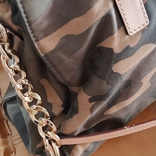 Michael Kors Hamilton Camouflage leather shoulder bag used, large