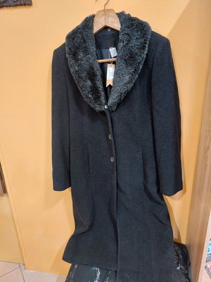 Women's long coat new, grey-black with fur collar