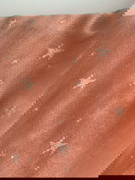 Luna Llena coral scarf with white stars