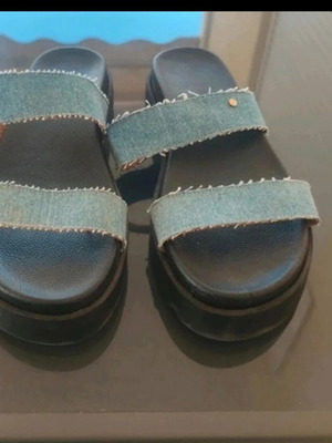 Luigi Design Denim Flatfloms size 41 very good condition