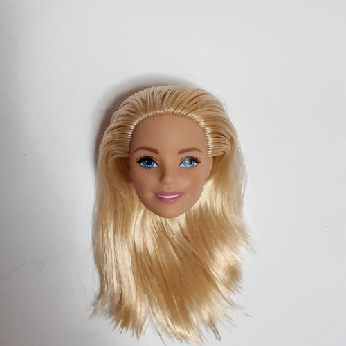 Barbie doll head for ooak rebody, used, very good condition