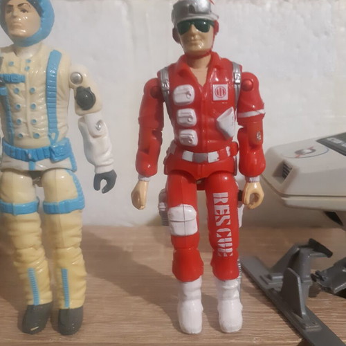 Lot GI Joe with 3 figures and 2 Polar Battle Bear vehicles like new