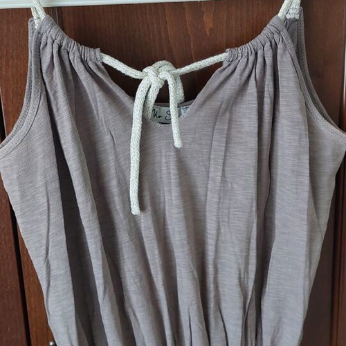 Summer dress like new, fits S/M, grey and beige