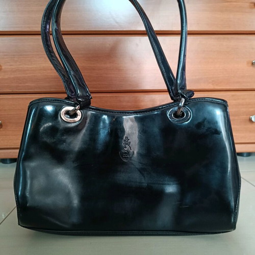 Dim leather club black genuine leather shoulder bag like new