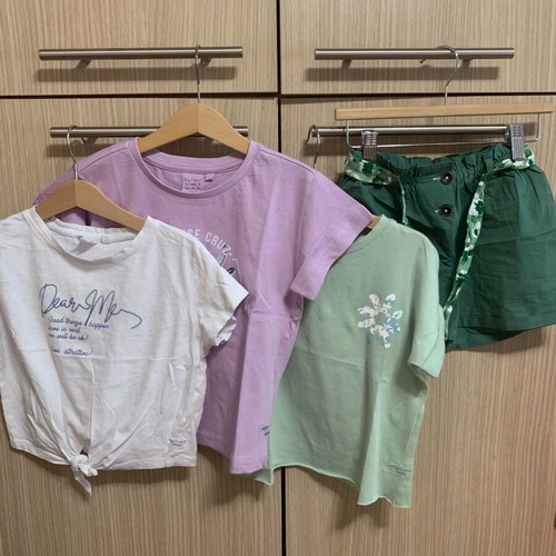 Attrattivo Little Ones 4-piece set for girls 4-5 years like new, multicolor