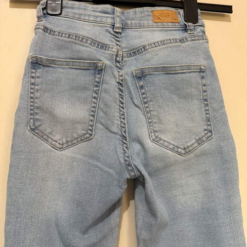 Jean pants Pull & Bear like new, slim fit blue with knee rips