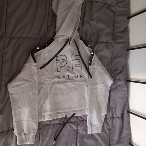 Women's hoodie like new, comfortable and warm