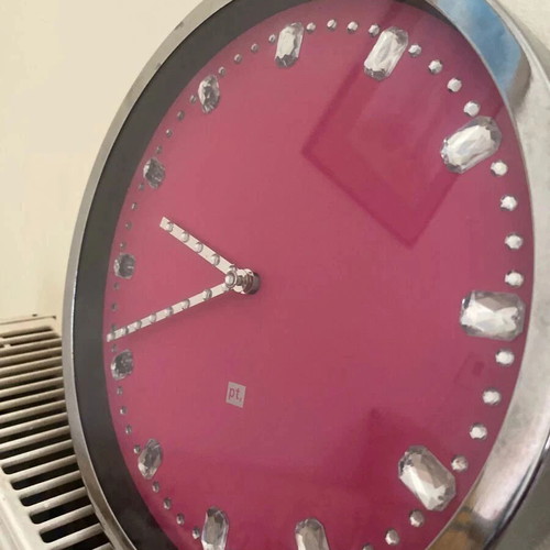 Analog wall clock like new