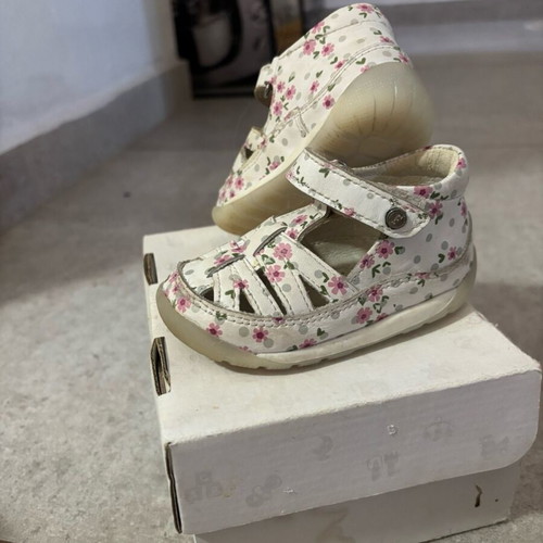 Leather baby shoes Falcotto no 19 like new, first steps