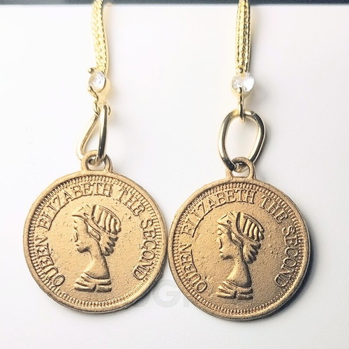 Queen Elizabeth jewelry set gold color new