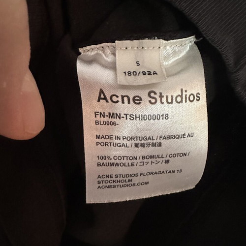 Acne Studios black and grey t-shirt like new, size S fits large
