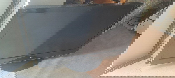 Lg 42 lh3000...Έχει χάσει τα χρώματα και γκριζάρει..