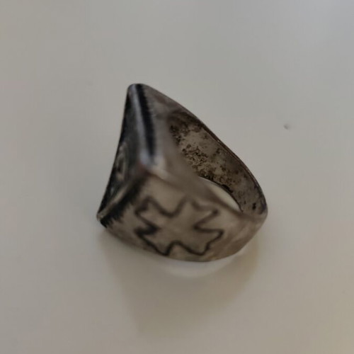 Masonic style ring like new, silver, unique piece