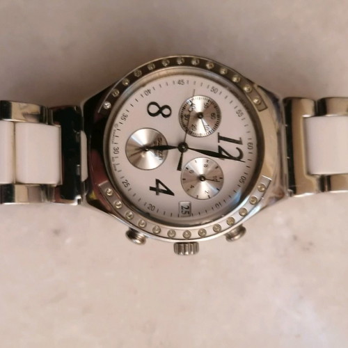 Ρολόι Swatch γυναικείο μεταχειρισμένο, άσπρο
